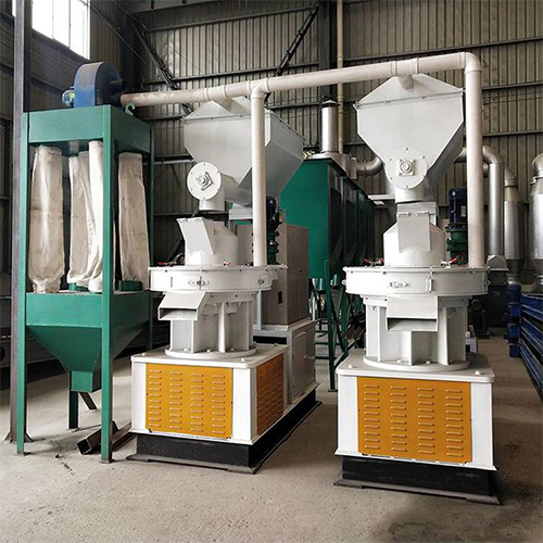 選購生物質(zhì)燃料顆粒機(jī)時，除了產(chǎn)量和功率外，還要考慮模具質(zhì)量